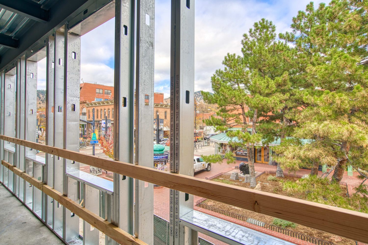 2nd Floor Space